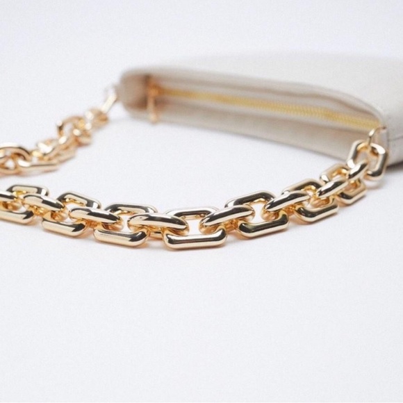 ZARA Gold Chain Strap Animal Embossed Shoulder Bag in Cream - Picture 4 of 8